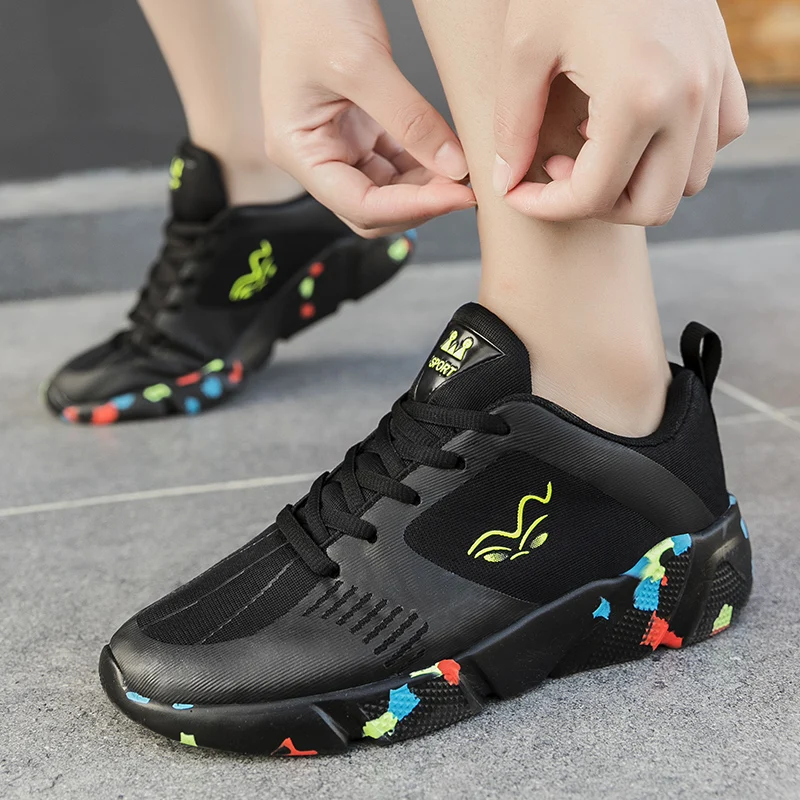 triple black tns womens