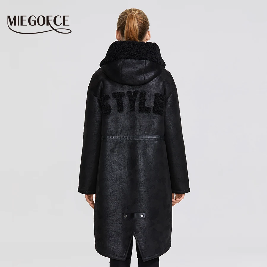 Beste Miegofce 2019 Nieuwe Winter Vrouwen Collectie Van Fake Fur Jassen Lange Jas Ongebruikelijke Ontwerp Van Vrouwen Schapenvacht Parka