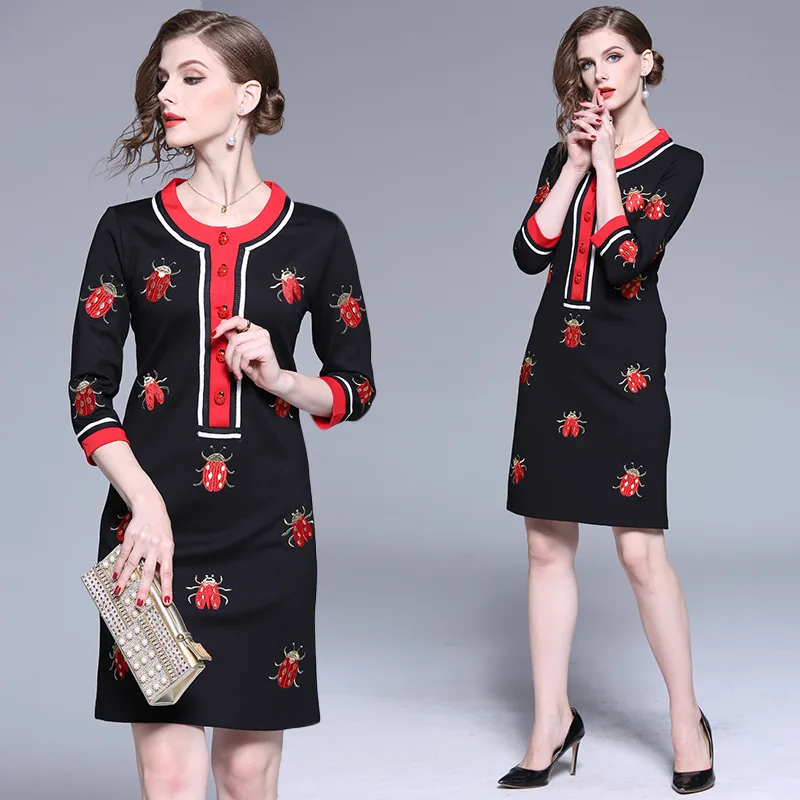 

Europe And America 2018 New Style Loose-Fit Embroidery Contrast Color Fashion Dress Three-quarter-length Sleeve Crew Neck A- lin