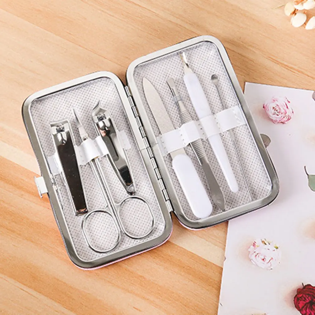 

Cartoon Printing Nail Scissors Set 7Pcs Set Nail Clippers Eyebrow Scissors Nail File Ear Spoon Beauty Manicure Tools