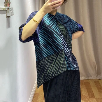 

LANMREM 2020 New Spring V-neck Print Pullover T-shirt Streetwear Loose Pleated Half Sleeve Fashion Slim Short Tops Tide PC953