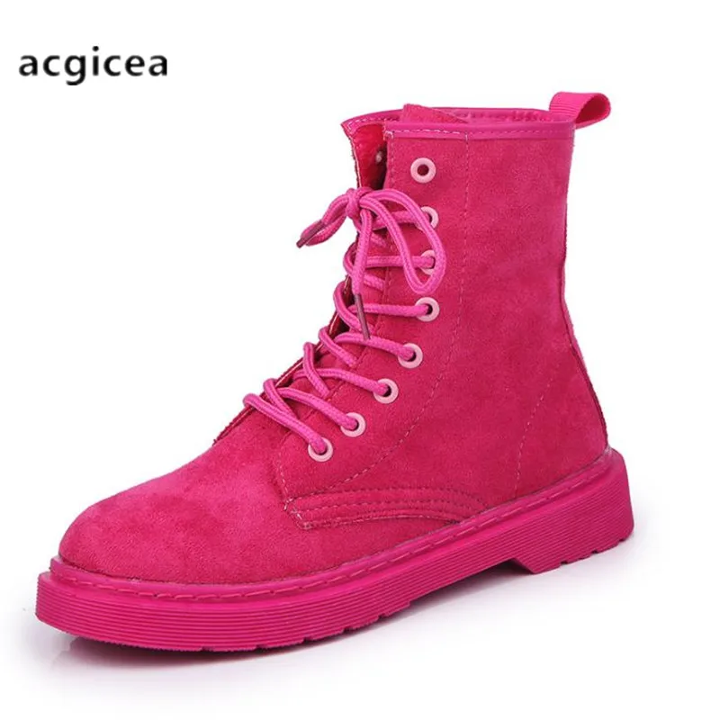 Зимние ботинки средней высоты на плоской подошве с круглым носком повседневные зимние ботинки на водонепроницаемой платформе удобные женские зимние ботинки; q96 - Цвет: rose Red
