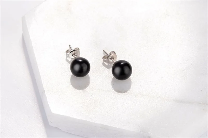 3838090383_1449809147