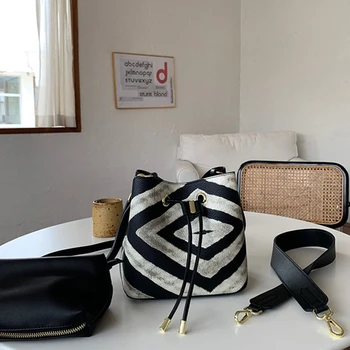 

Zebra Pattern Bucket Handbags for Women 2020 New Fashion Ladies One-shoulder All-match Messenger Bag Sacos De Mujer De Vestir cc
