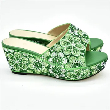 

Latest Design Women Luxury 2020 Rhinestone Wedding Party Shoes Nigerian Women Party Pumps High Heels Slip on Shoes for Women