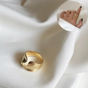 

Korean New Design Gold Metal Plated Irregular Wave Waterdrop Curved Geometric Adjustable Open Rings for Women Party Jewelry