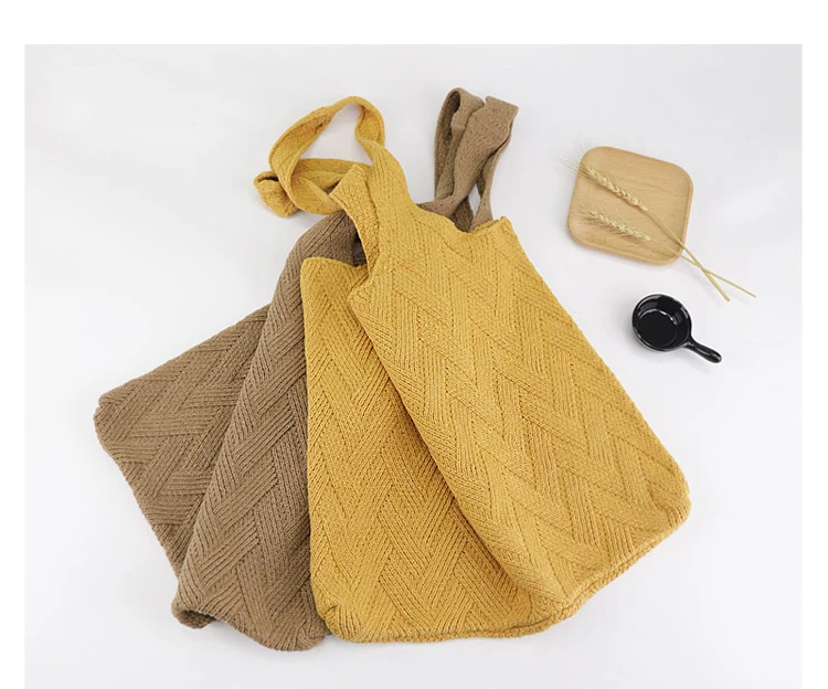 12079147281_901865465