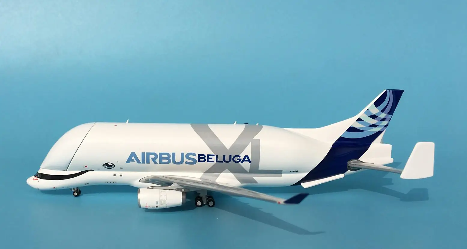 JC Крылья Airbus A330-700L Beluga XL 1/400 литье под давлением модель самолета