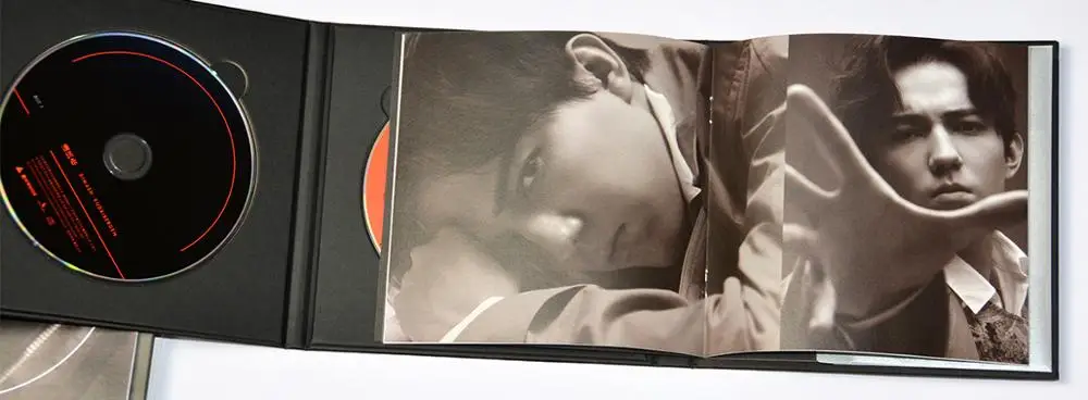 NEW Genuine Dimash Kudaibergen《iD》2CD+ Album+ Official Poster Music CD Crown of Thorns Car Music