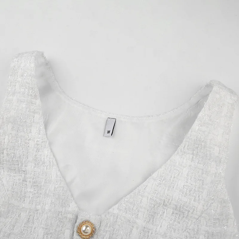 12569725084_1045645777