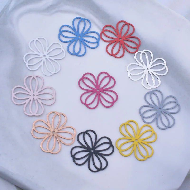 100 Stück AC6249 16mm Messing Blumen-Anhänger Verbinder DIY Schmuck Ohrring-Zubehör