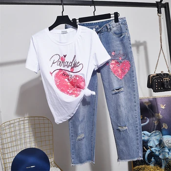 

2020 Summer New Female T-shirt Beaded Love Heart Loose Short Sleeve T shirt + Casual Hole Jeans Two Piece Set Women Tops D3610