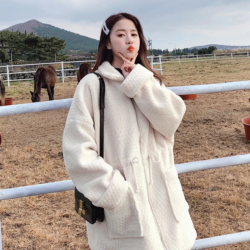 

Ivory white Teddy warm coat Medium and long Korean Loose casual oversize Drawstring waist 2019 winter