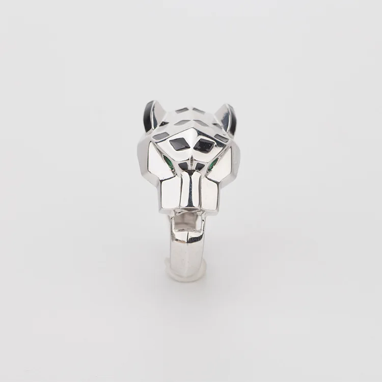 9588467601_817257084