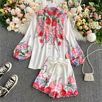 

Casual Holiday Two piece set Floral Printed Lantern Sleeve Single-breasted Shirts Women Wave Trim Wide leg Shorts Suits