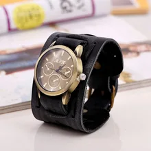 

Retro Casual Watches Unisex Leather Quartz Wrist Watch Couple Gifts