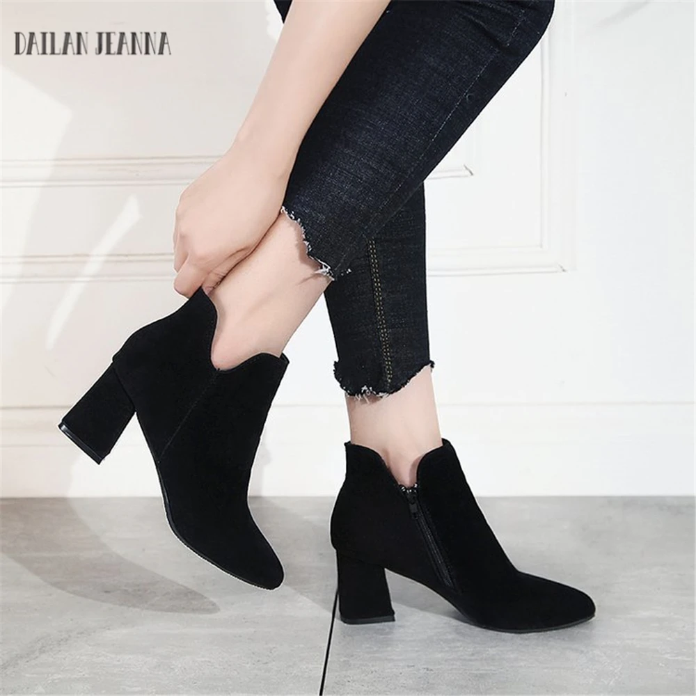 

2018 autumn and winter new chunky short boots suede pointed high heels minimalist Simple leisure fashion martingale female boots