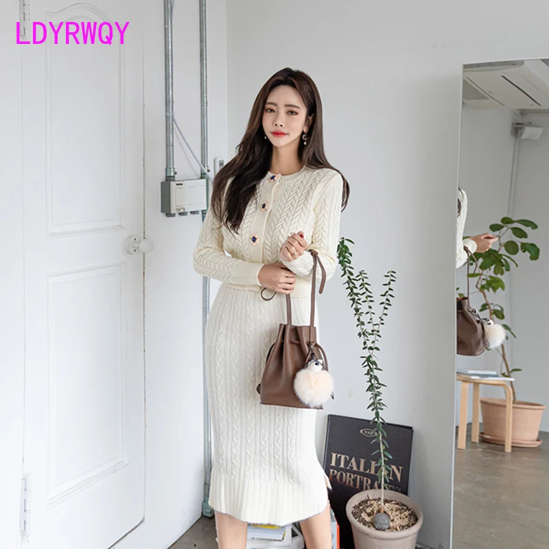 

2019 autumn and winter Korean flower button knit cardigan woolen blouse + high waist waist slim sweater skirt