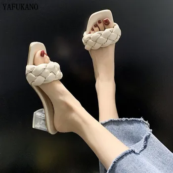 

Summer PU Weave Women Slippers 2020 New Design Crystal Square Heels Sandals Square Toe Outdoor Slides Ladies Flip Flop for Party