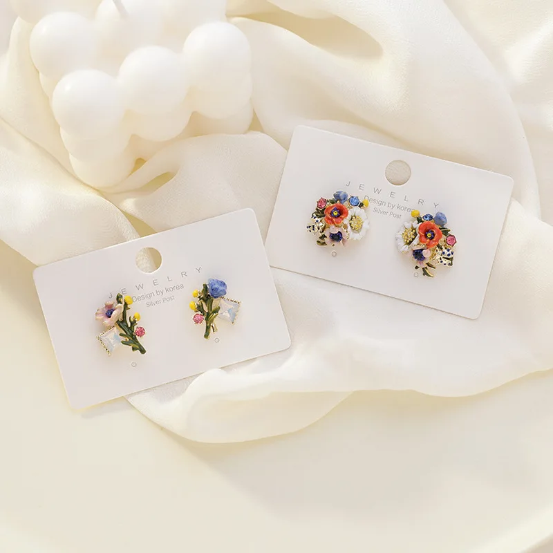 Retro Colorful Enamel Flower Earrings 2020 Vintage Gold Color Alloy Multi Flowers Glass Small Stud Earrings Statement Jewelry