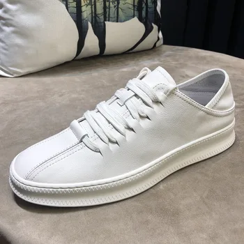 

European men's shoes new spring and summer 2019 low white shoe leather for soft bottom joker sneakers men leisure shoes