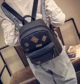 

Women's backpack student bag 2020 new fashion badge backpack Korean simple college style schoolbag Street bag