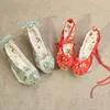 Chaussures brodées de fleurs de princesse Hanfu pour femmes, bottines courtes de danse à talons hauts, Style chinois, Festival rétro, Yue opéra ► Photo 2/6
