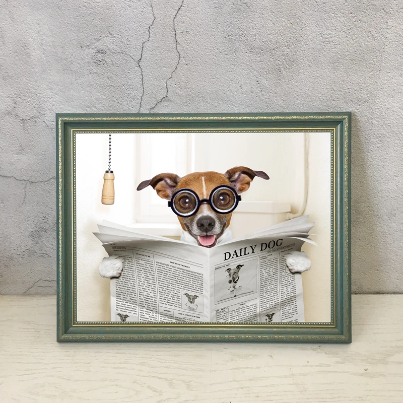 Забавная собака холст искусство плакатный принт Crazy Silly Dog сидя на туалете и чтения журнал живопись Ванная комната Настенный декор