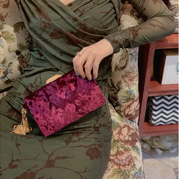 

Tassel Lady Clutch Bag With Chain Shoulder Bags Velvet Handbags Classical Style Small Purse Day Evening Clutch Bags