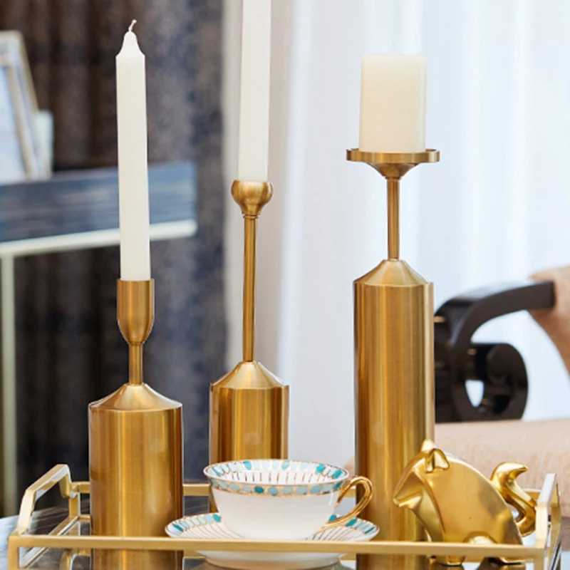 HOT 6Pcs European Gold Candle Holders Metal Pillar Candlestick Wedding Luxury Table Romantic Decorations New Year Party Decorati