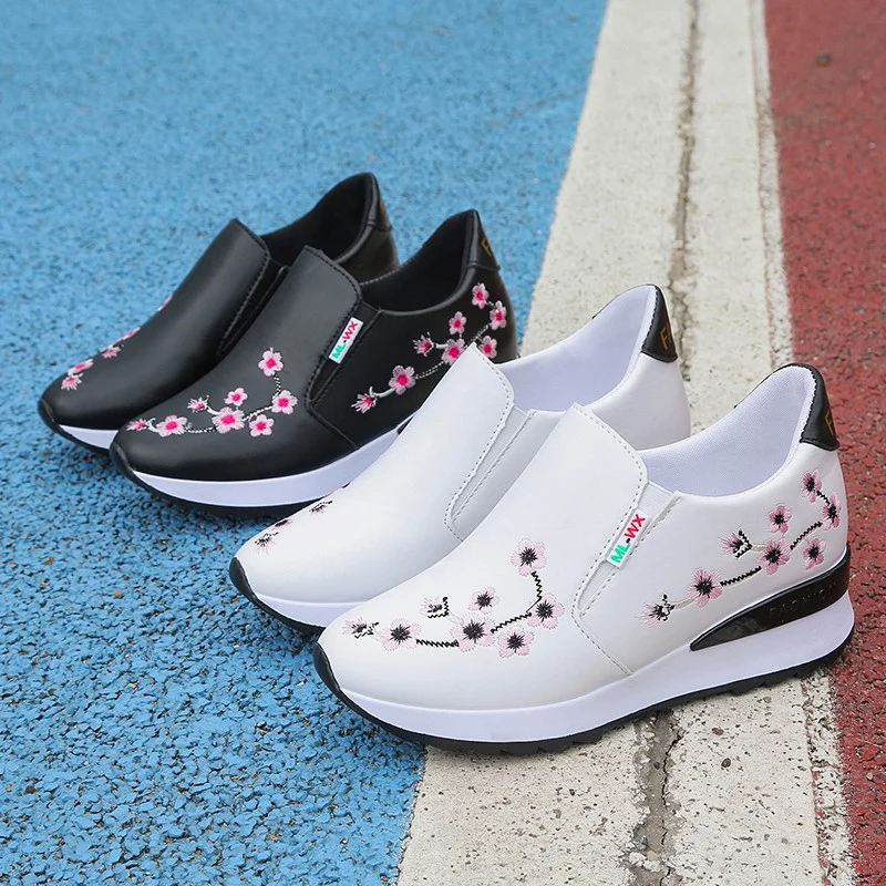 

Shoes Woman 2019 Slip-on Clogs Platform Designer Brand Luxury Women Round Toe Loafers Ladies Flats Autumn New Small Slip On