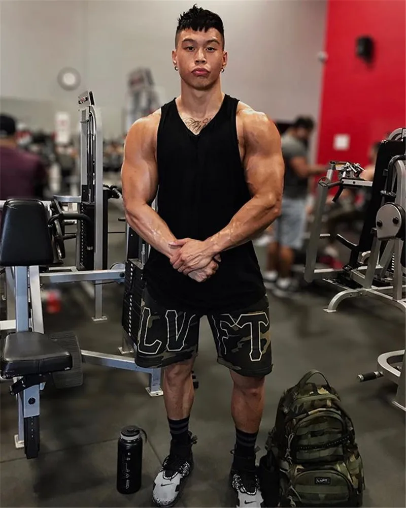 

European And American Muscle dog Running Shorts Fitness Casual Camouflage Pants Loose style Training Running breathable Cotton p