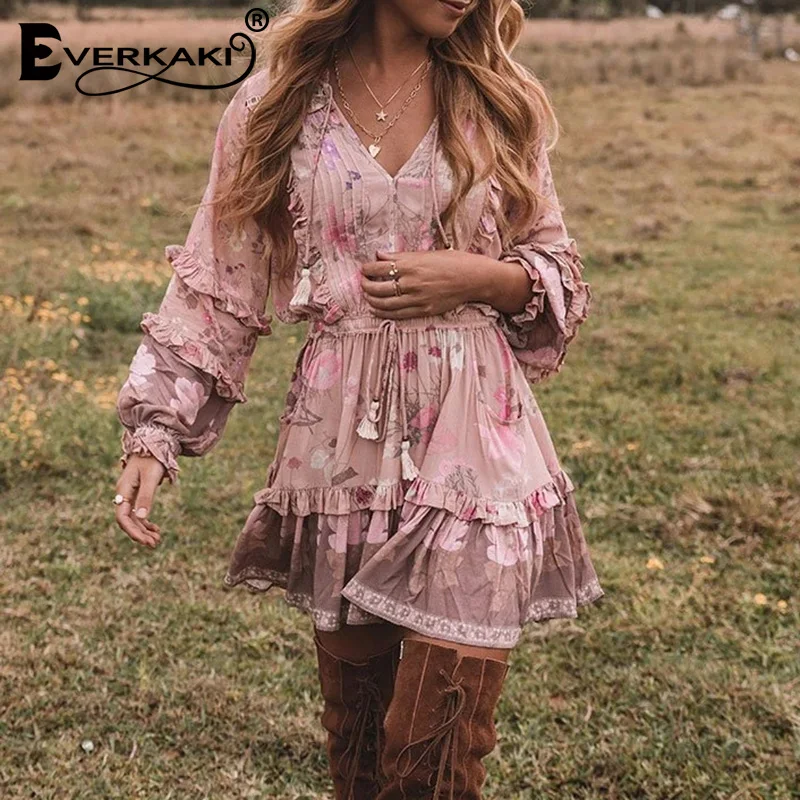 Женское мини платье с оборками Everkaki летнее короткое кисточками и поясом на шее