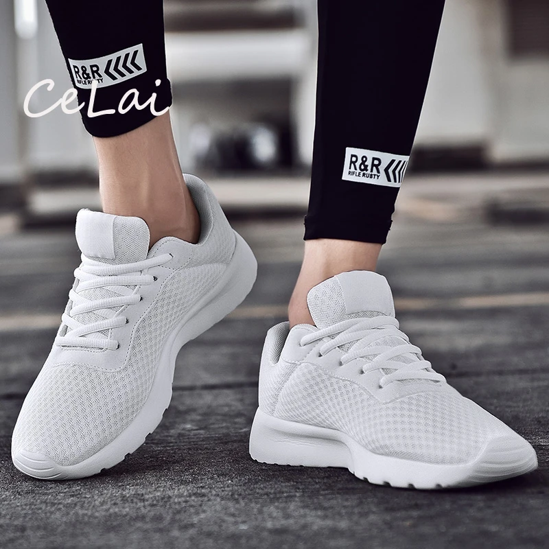 

Outdoor Mesh Breathable Black Shoes Couple Men Sneakers Non-slip Ultralight Sneakers for Plus Size Men Designer Krasovki NA12