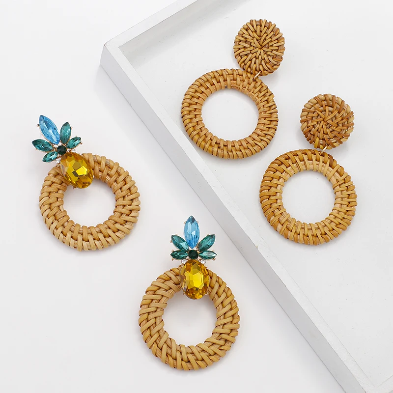 

AENSOA Simple Rattan Vine Hollow Round Drop Earrings For Women Pineapple Circle Wood Weaving Geometric Earrings Fashion Jewelry