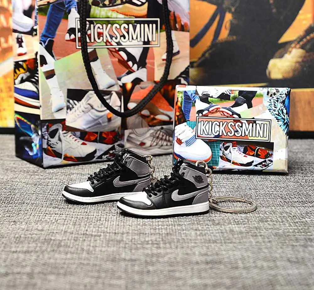 

Dropshipping Personality Jordan Generation AIR JORDAN 1 SHADOW 3D Sneaker Model Keychain Bag Pendant Couple Keychain