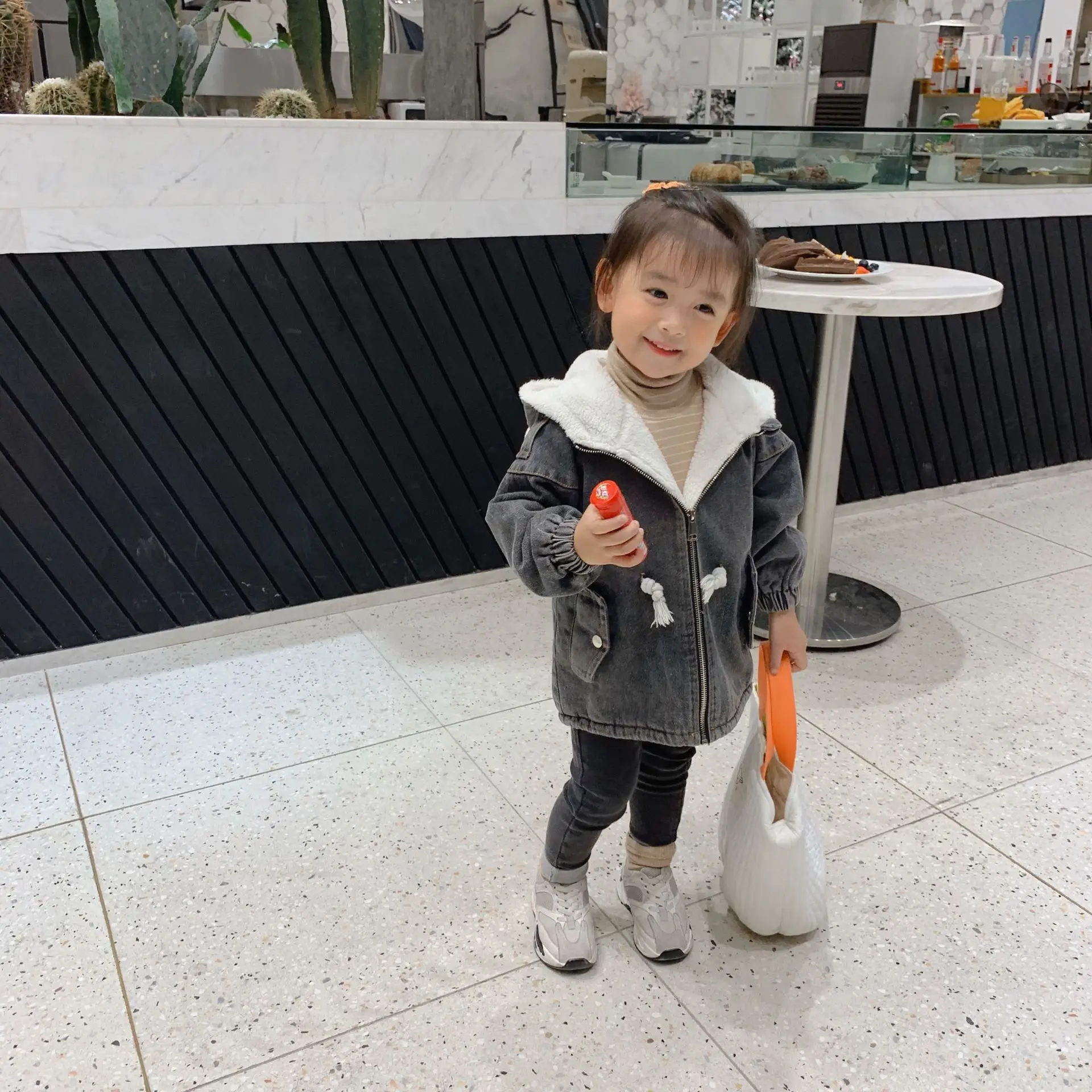 Little Girls Winter Clothing Coat Winter New Children Clothes Girls Plus Velvet Denim Jacket Baby Hooded Ears Denim Shirt