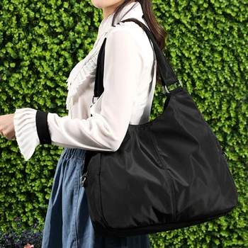 

2019 New Casual Women Handbag Waterproof Nylon Fashion Big Shoulder Messenger Bag Solid Color Female Tote Clutch Bolsos Mujer