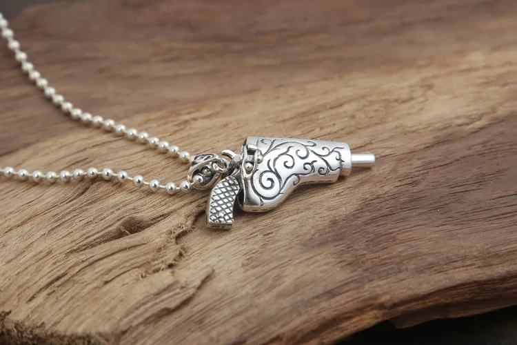 2539515369_2092824473