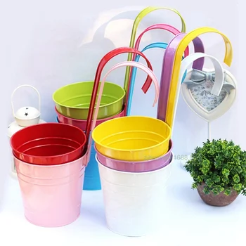 

1Pcs Creative Fashion Colorful Vertical Garden Planters Metal Flower Pots Bucket Hanging Wall Garden Supplies