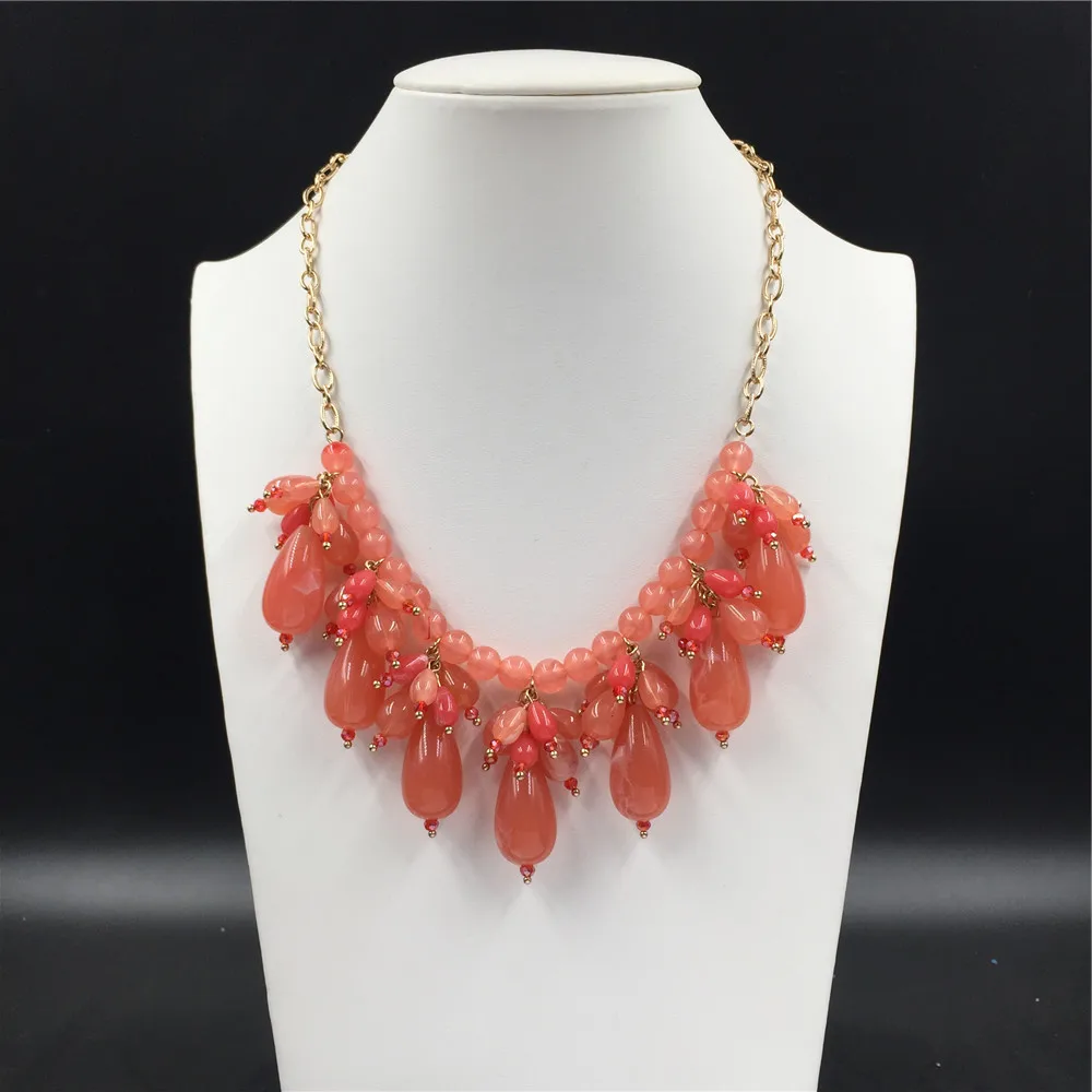 

Ожерелье женское, украшенное коралловыми бусинами, золотой цвет богемы
