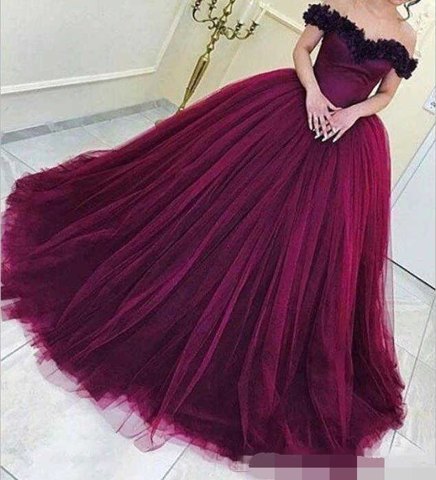 Бальное платье принцессы Quinceanera длинное бордового цвета с открытыми плечами и
