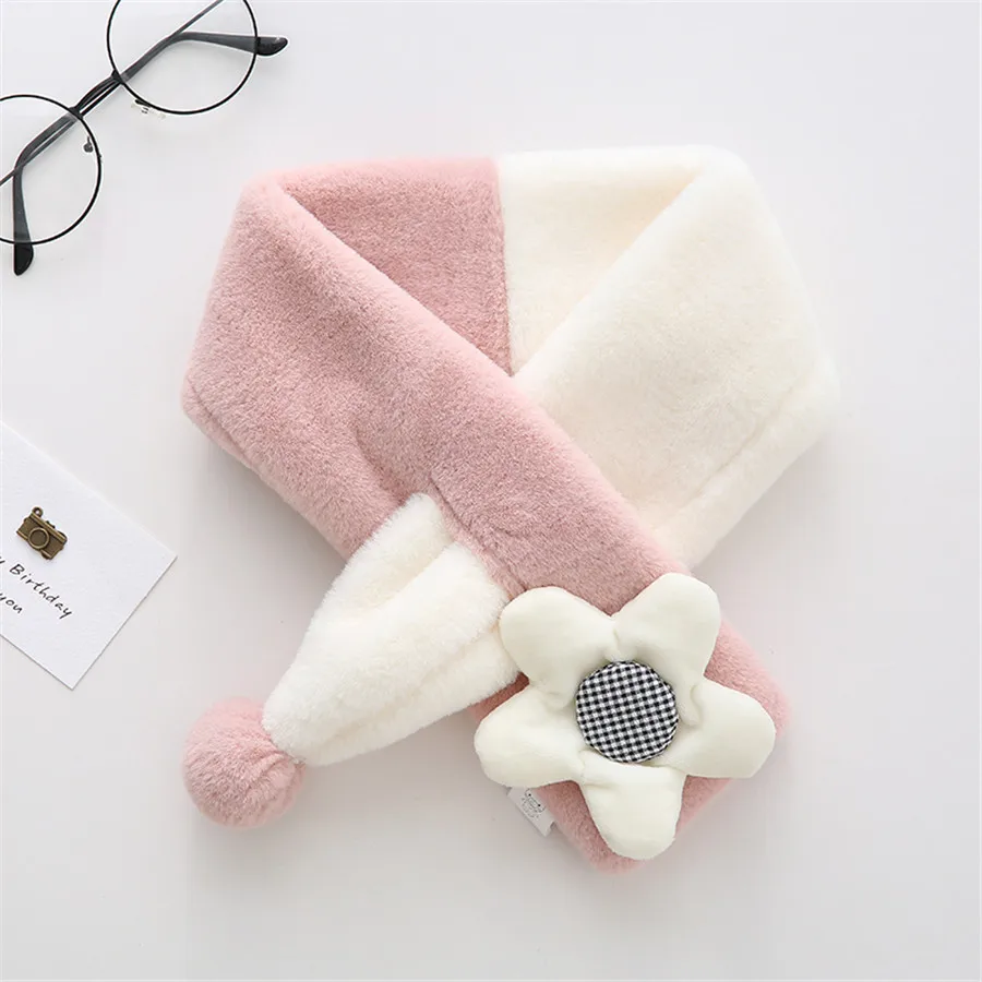 Hide powder Winter Children Scarf Girls warm Scarves Baby Imitation bunny Fur Collar Scarf With flower Neck Warmers neckerchief - Цвет: Hide powder