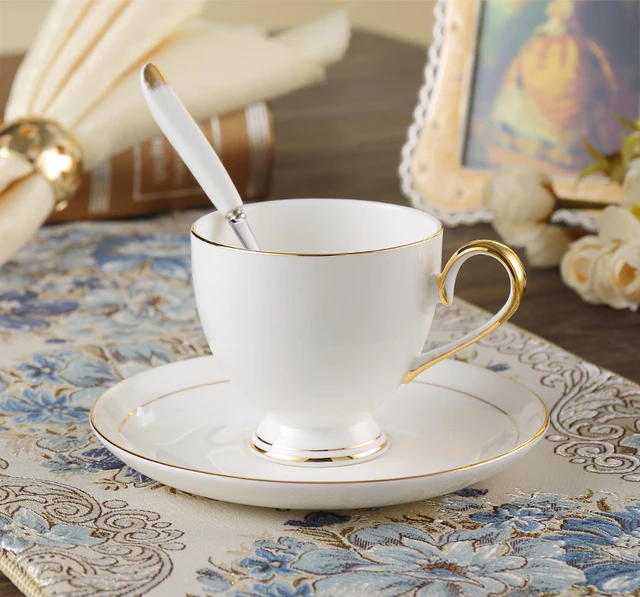 China Tea Sets CwlwGO-Ceramic Cream And Sugar Set,Bone China