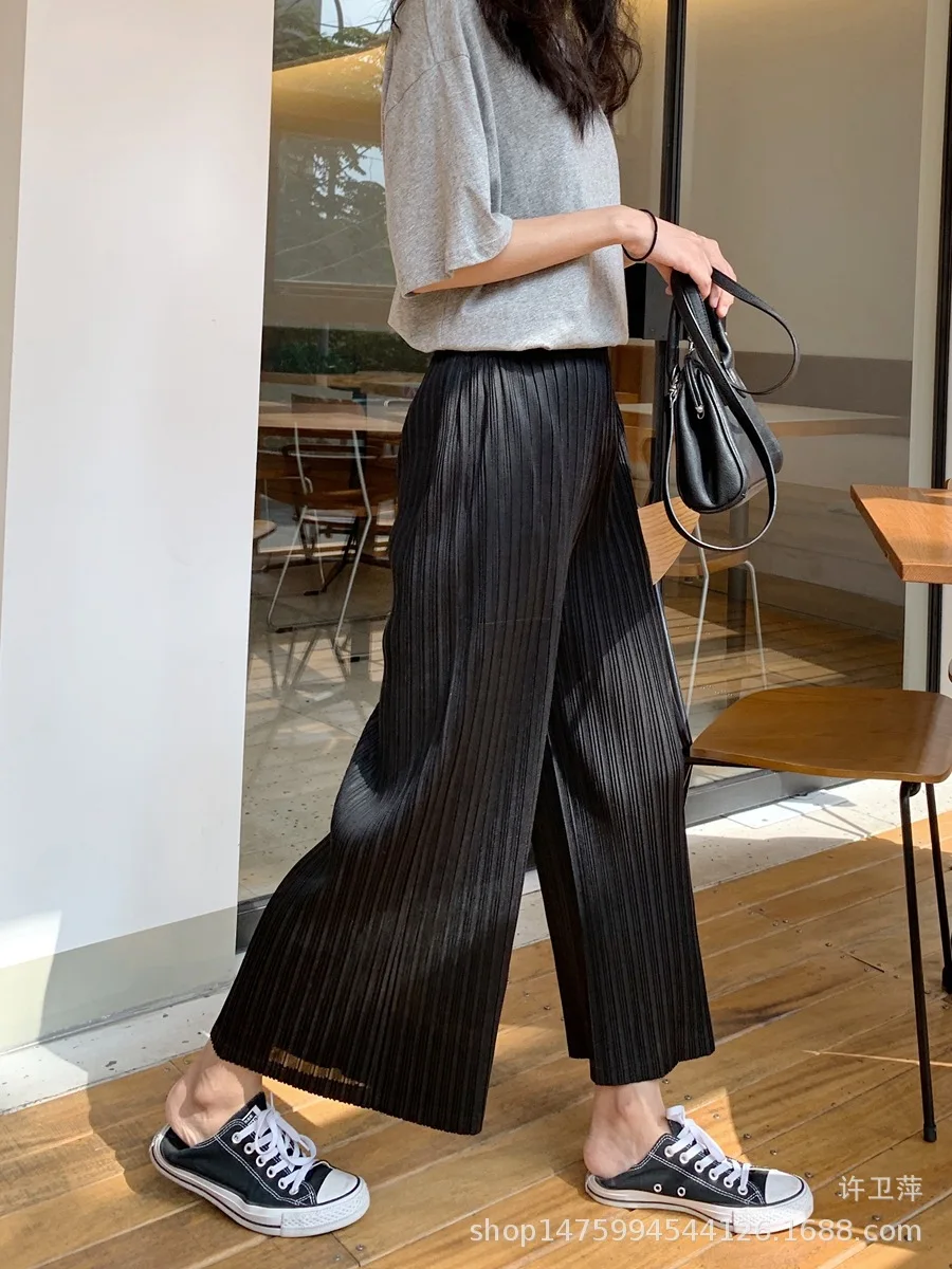 Miyake's loose slim wrinkled wide-legged pants and nine-minute pants free shipping