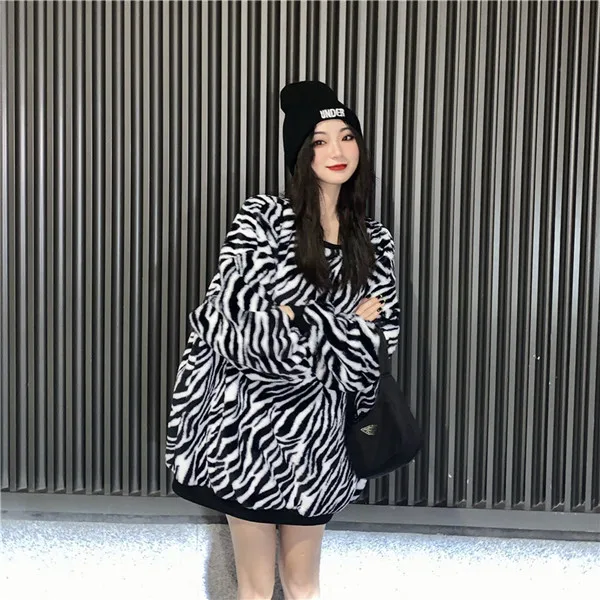 Zebra pattern RUGOD, новинка, осенне-зимняя женская бархатная Толстовка с принтом зебры, Корейская шикарная мягкая теплая толстовка с круглым вырезом, длинная рубашка большого размера - Цвет: Zebra pattern