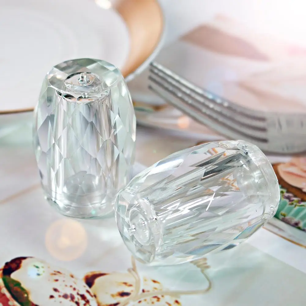 H&D Mini Refillable Crystal Seasoning Bottle Salt and Pepper Shakers Kitchen Decor Set of 2 Salt Shaker Set Party Favors spice jar seasoning jar seasoning bottle pepper mill and salt shaker set