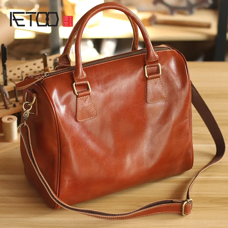 

AETOO Head-layer cowhide pillow bag, simple handmade leather handbag, women's all-match atmospheric shoulder bag
