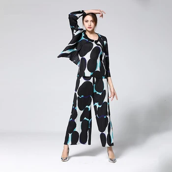 

LANMREM 2020 New Fashion Pattern Pleated Round Neck Polka Dot Elastic Point Fake Two Loose Nine Pants Three Piece Set AD047