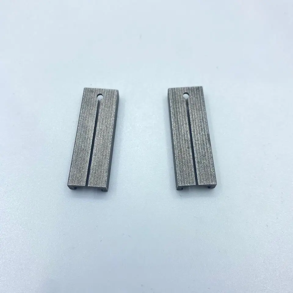 Semi-circle key clamp key machine auxiliary clamp semi-circular auxiliary tool